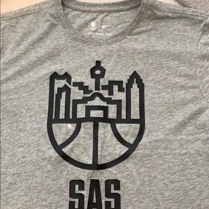 Women’s spurs shirt